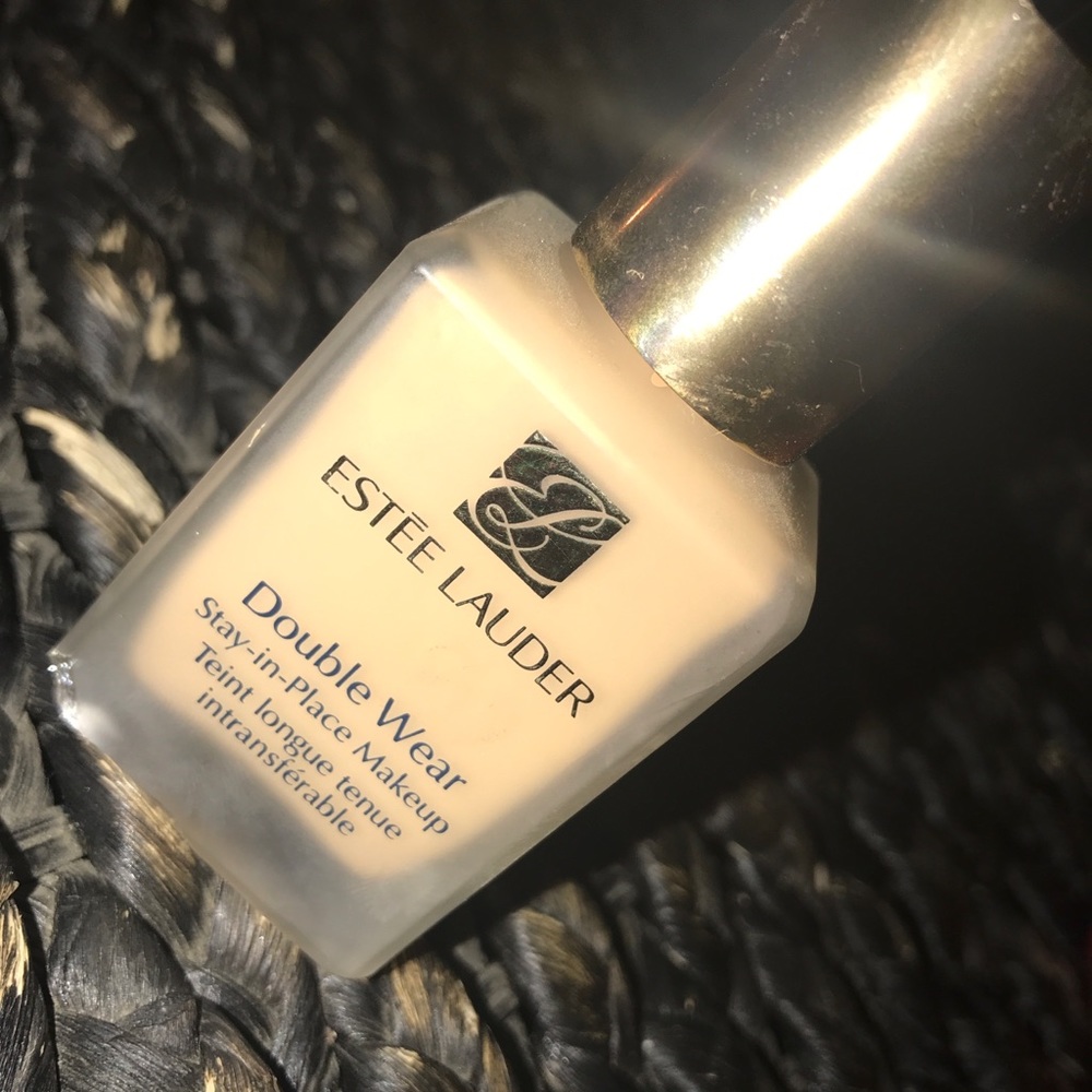 Estēe Lauder foundation
